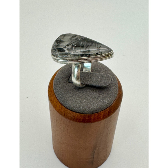Tourmalinated Quartz Stone Estate Ring .925 Stone Sz 6.5 - 6.92 Grams - Picture 2 of 3